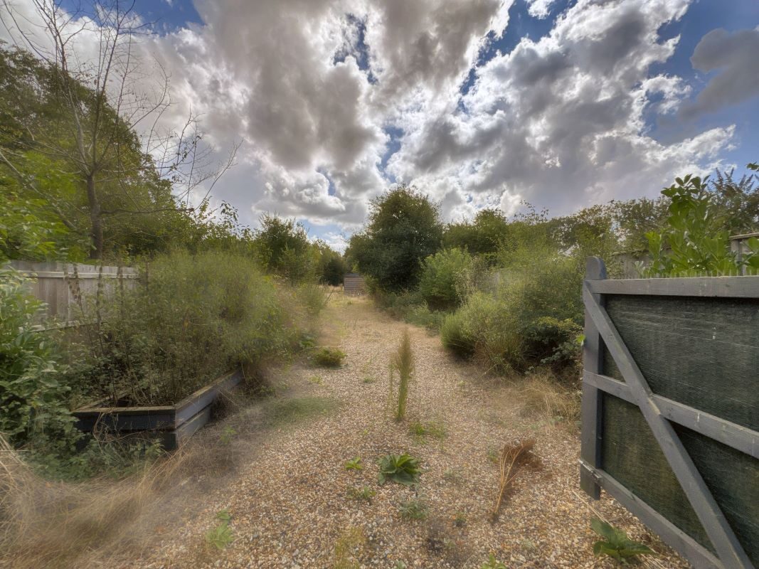 Land East of, Vicarage Lane, Bramford, Suffolk, IP8 4AE lot image - 1