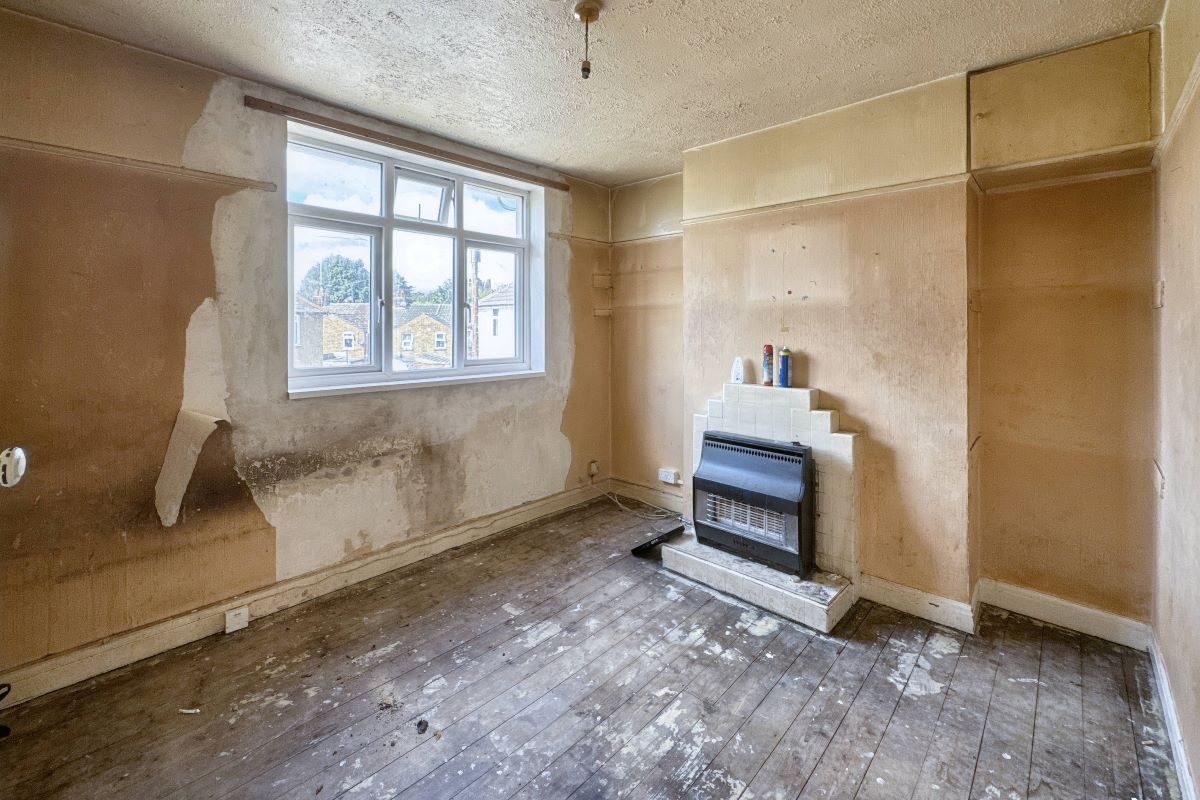 28 Matson Road, Ipswich, Suffolk, IP1 4ET lot image - 2