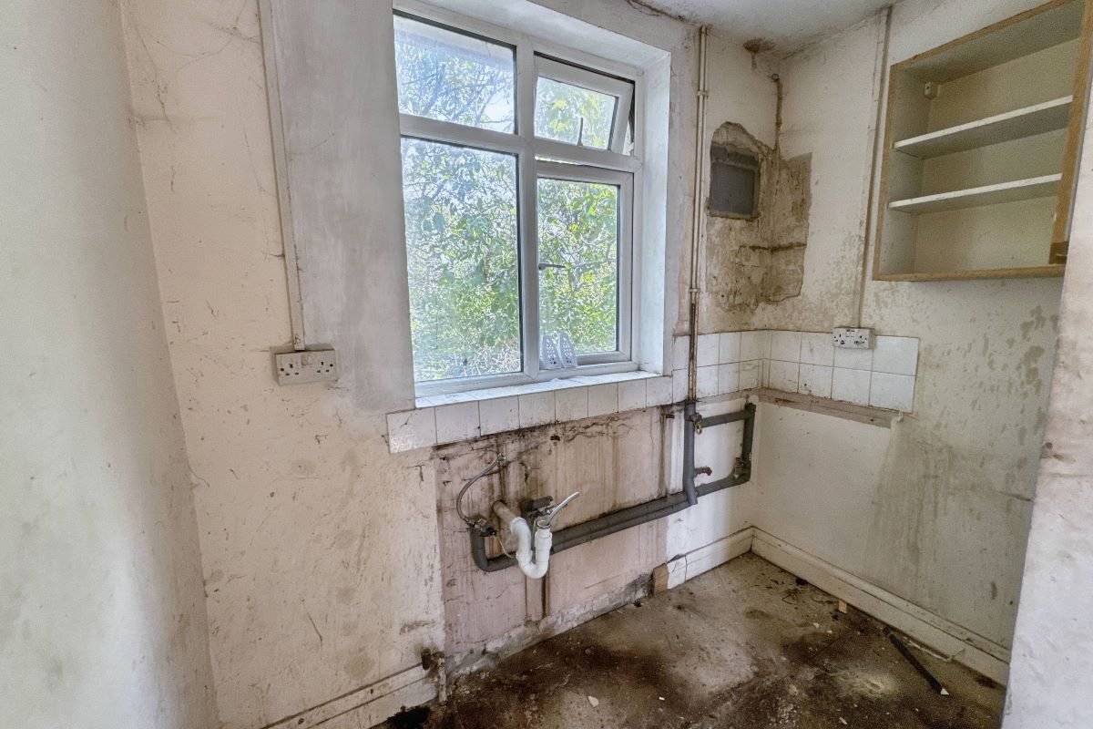 28 Matson Road, Ipswich, Suffolk, IP1 4ET lot image - 6