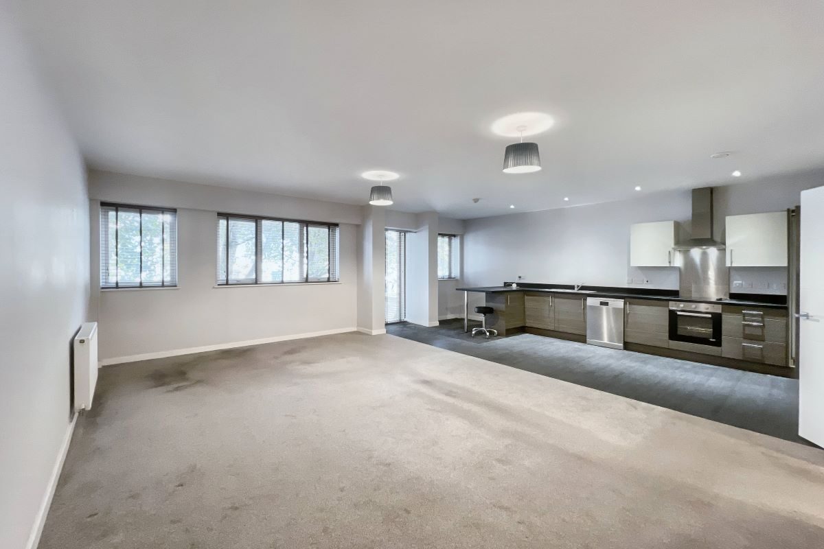 6 St. Edmund House, Rope Walk, Ipswich, Suffolk, IP4 1NF lot image - 1