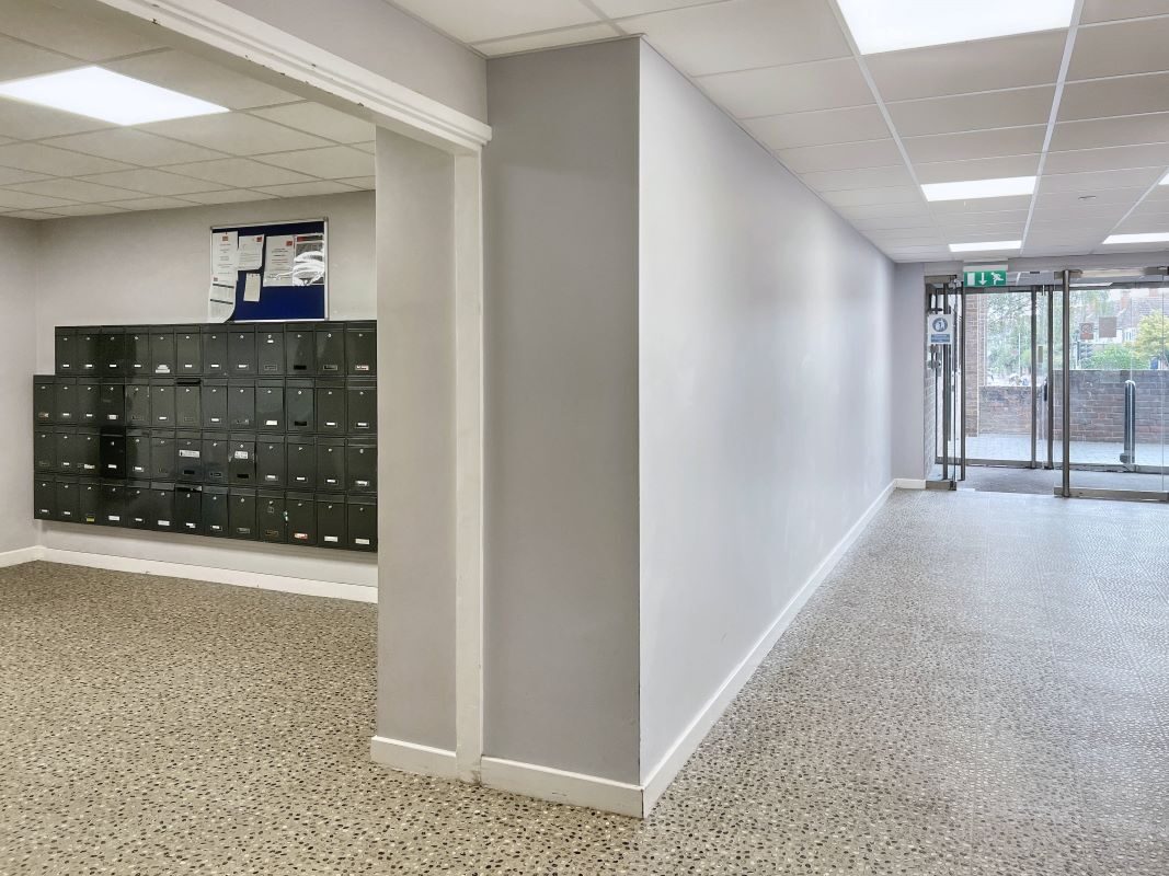 6 St. Edmund House, Rope Walk, Ipswich, Suffolk, IP4 1NF lot image - 13