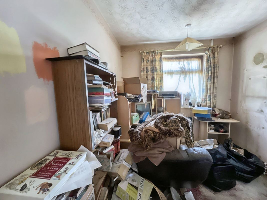 259 Humber Doucy Lane, Ipswich, Suffolk, IP4 3PF lot image - 5