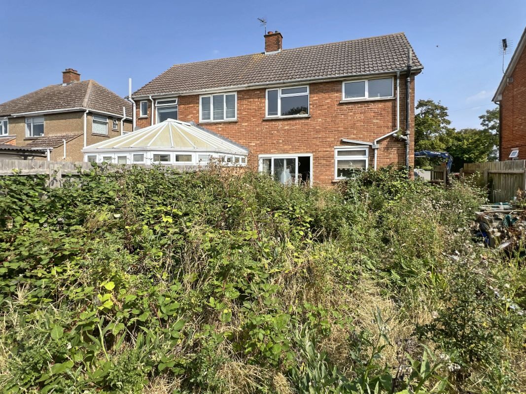 259 Humber Doucy Lane, Ipswich, Suffolk, IP4 3PF lot image - 9