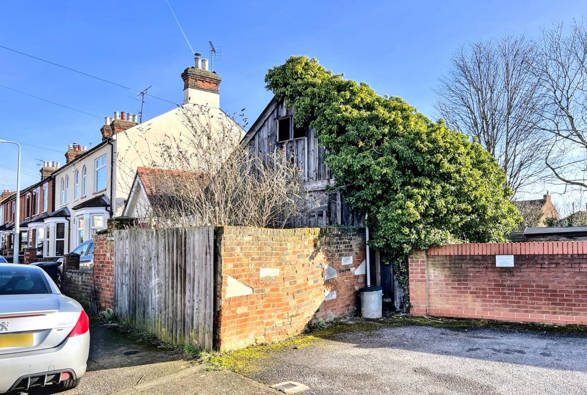 2A Ruskin Road, Ipswich, Suffolk, IP4 1PT lot image - 0