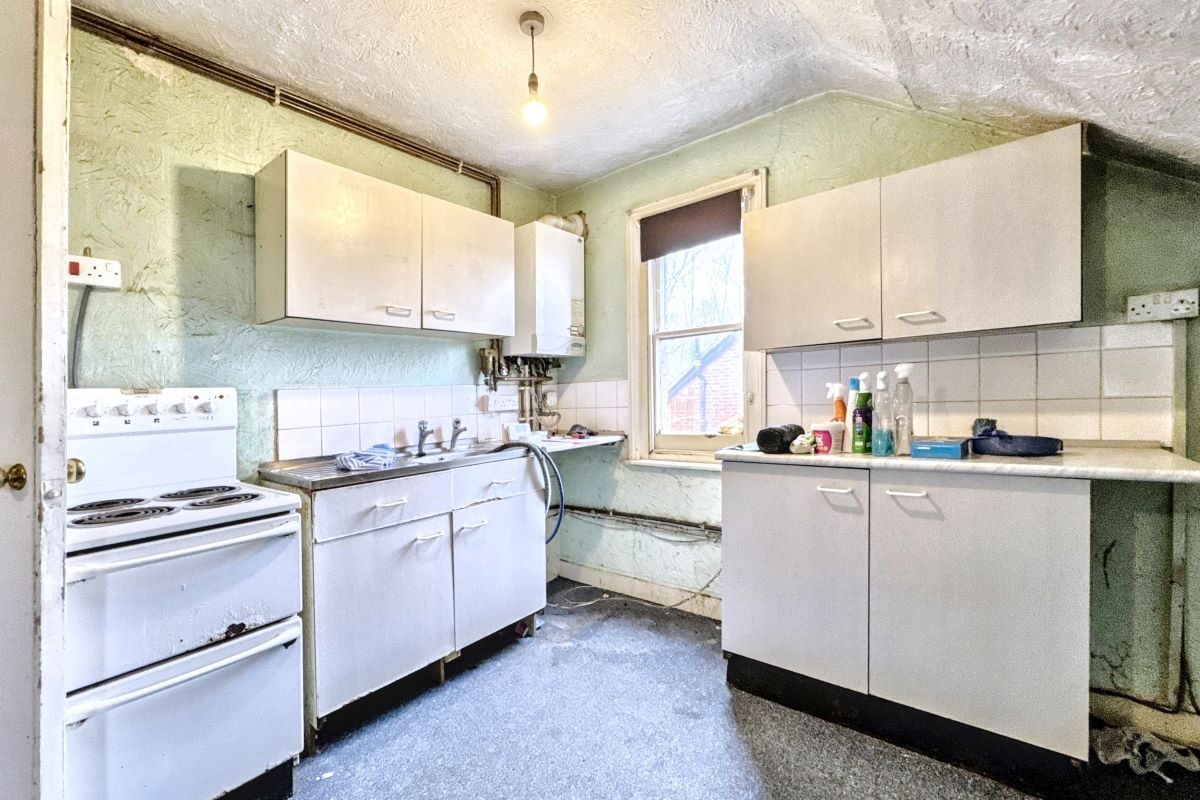 Flat 4, 16 Willoughby Road, Ipswich, Suffolk, IP2 8AP lot image - 5