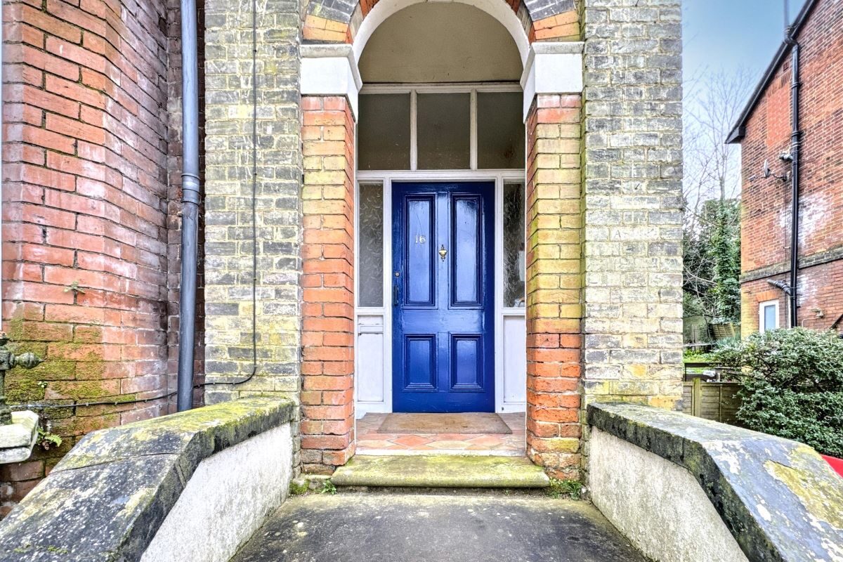 Flat 4, 16 Willoughby Road, Ipswich, Suffolk, IP2 8AP lot image - 9