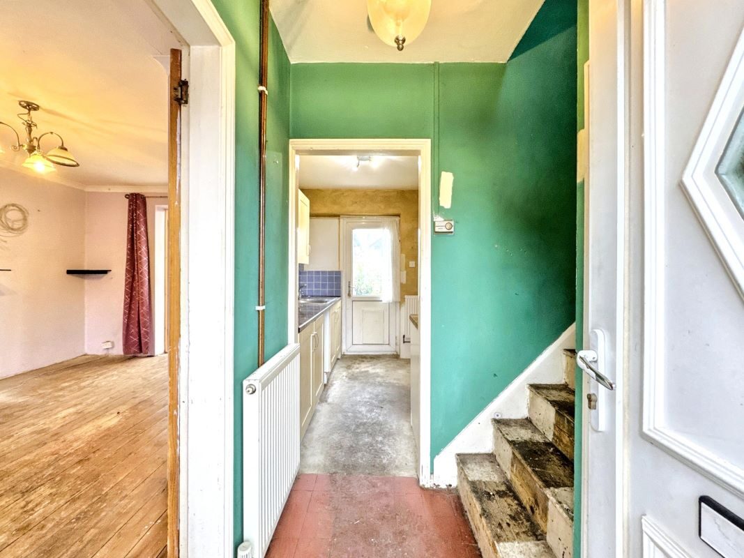 28 Scott Road, Ipswich, Suffolk, IP3 9NS lot image - 3