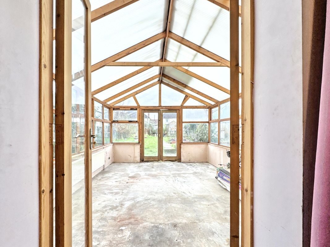 28 Scott Road, Ipswich, Suffolk, IP3 9NS lot image - 8