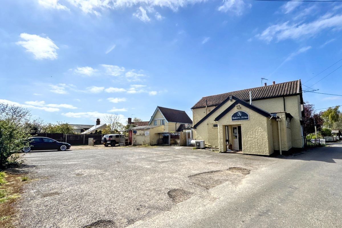 Bakers Arms, The Street, Harkstead, Ipswich, Suffolk, IP9 1BT lot image - 3