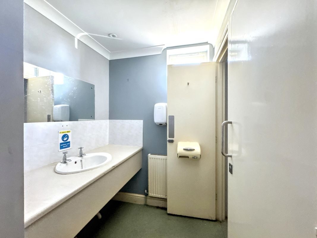 Bakers Arms, The Street, Harkstead, Ipswich, Suffolk, IP9 1BT lot image - 22