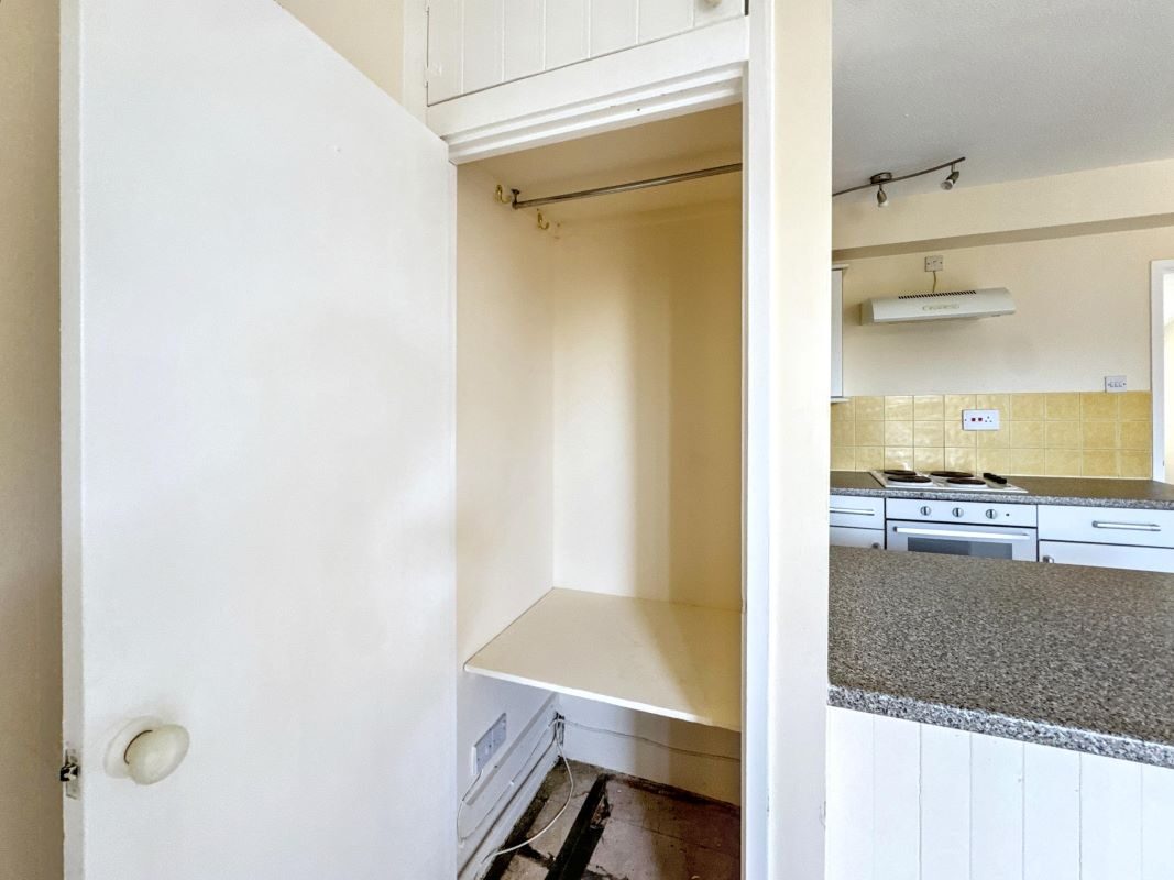 9 Staploe Mews, Soham, Ely, Cambridgeshire, CB7 5JW lot image - 9