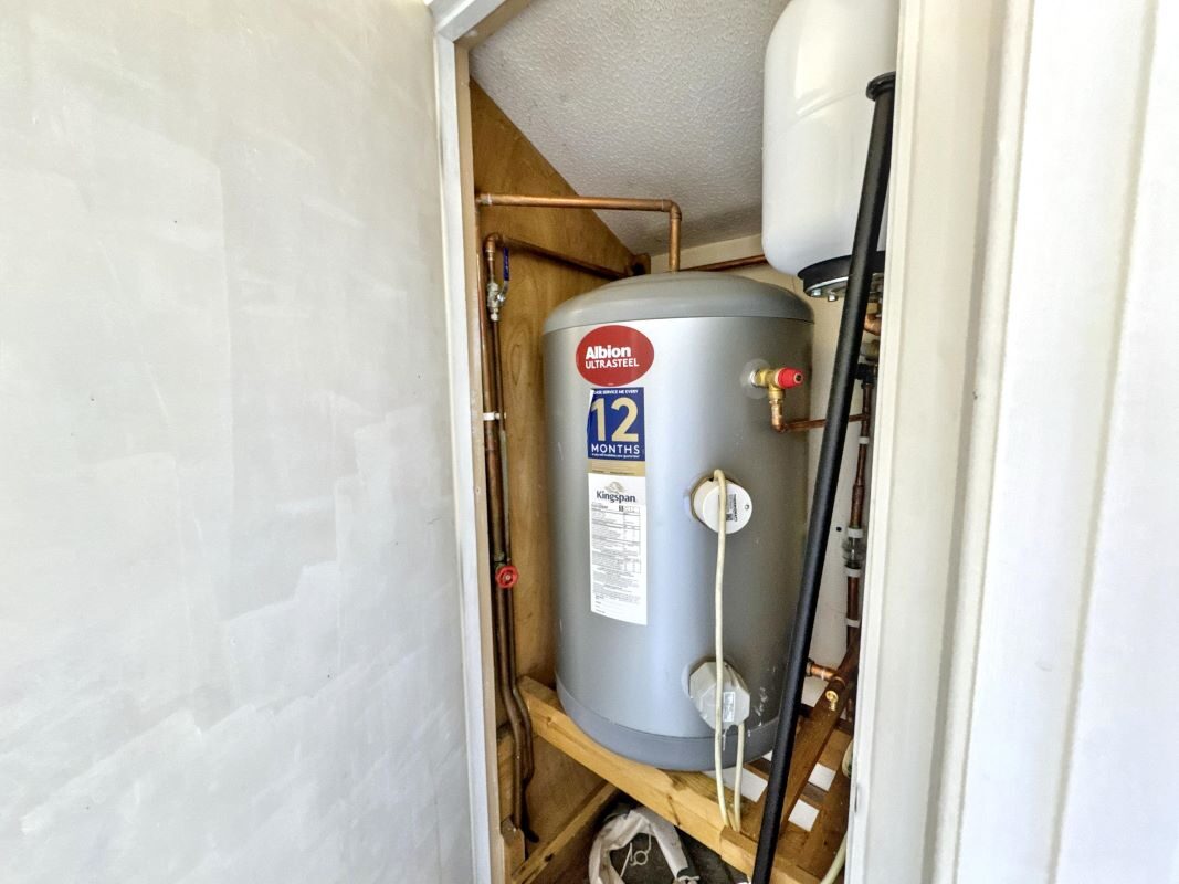 9 Staploe Mews, Soham, Ely, Cambridgeshire, CB7 5JW lot image - 10