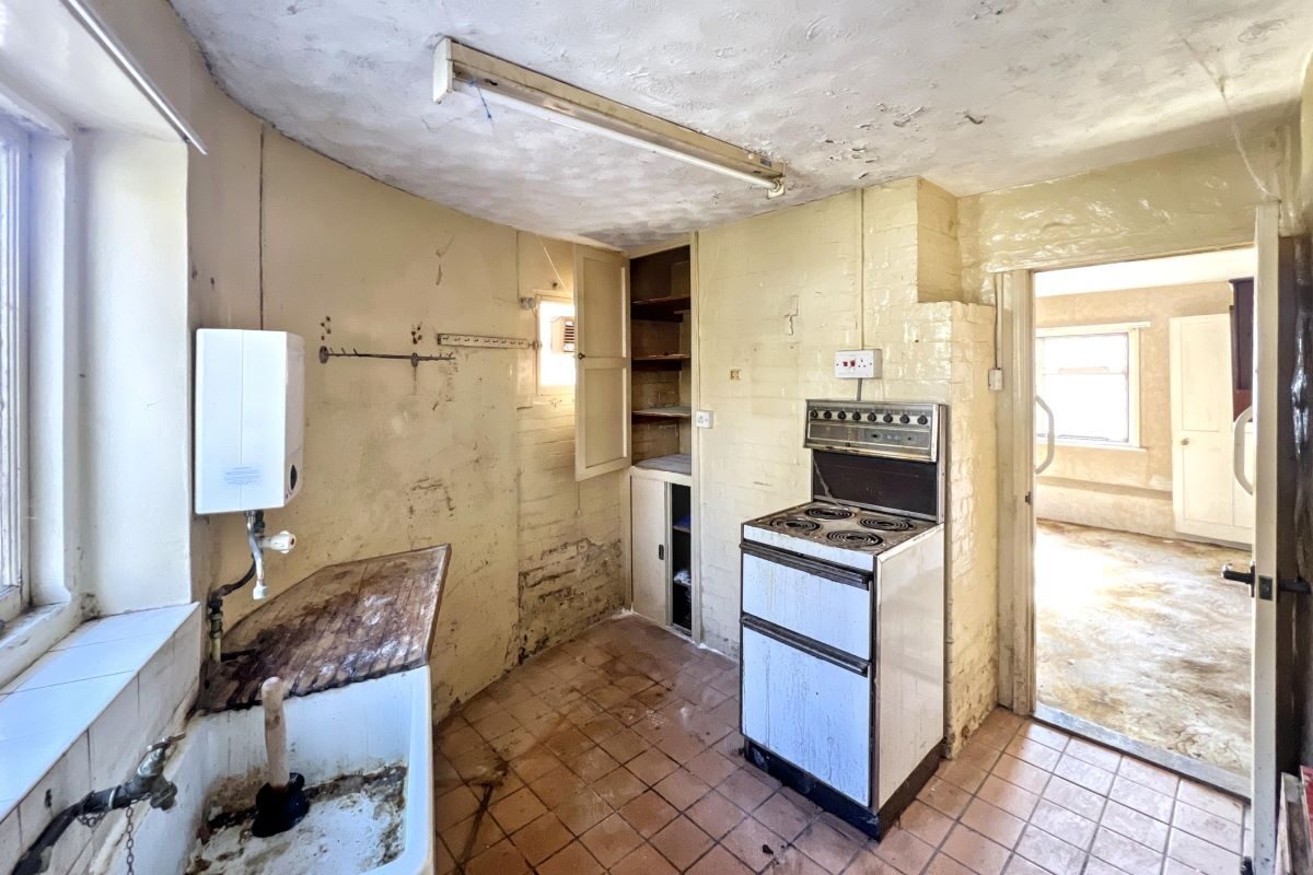 55 Old Street, Haughley, Stowmarket, Suffolk, IP14 3NT lot image - 5