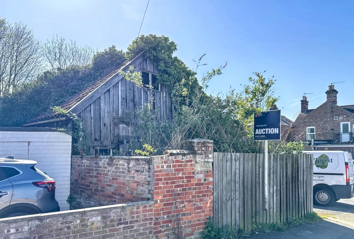 2A Ruskin Road, Ipswich, Suffolk, IP4 1PT lot image - 0