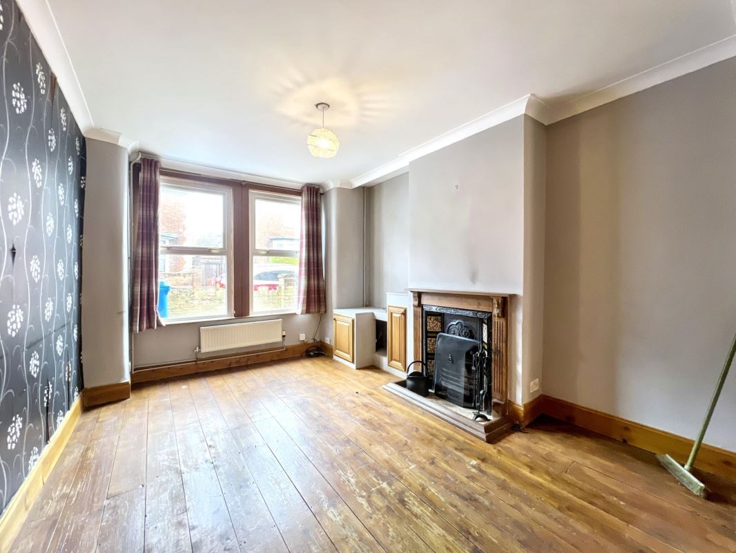 51 Waterloo Road, Ipswich, Suffolk, IP1 4EA lot image - 2