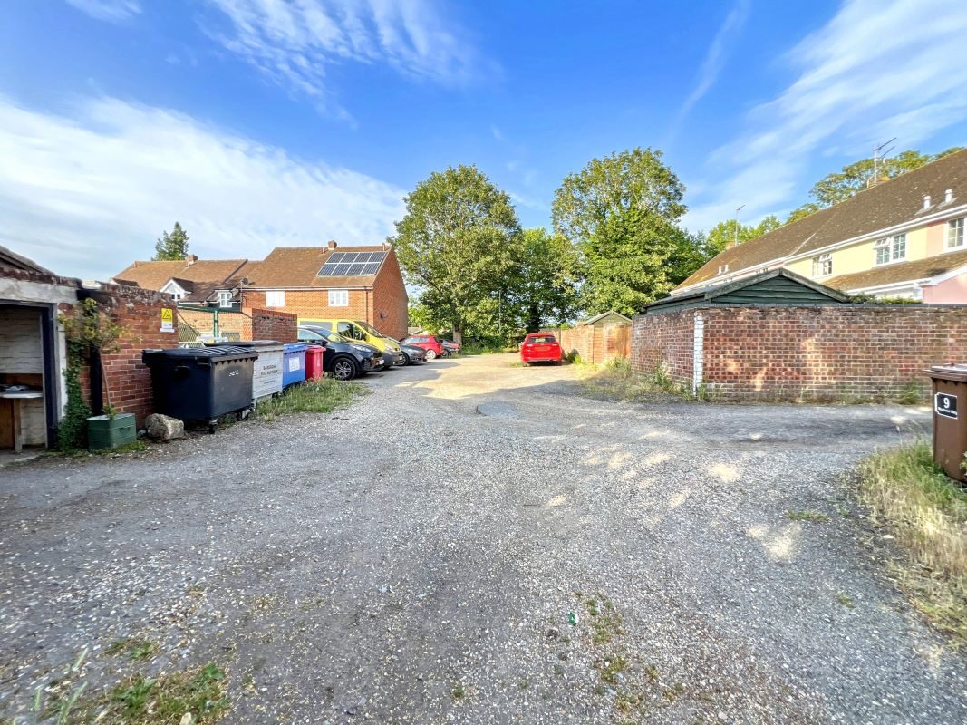 Flats 1 -13, 116 High Street, Hadleigh, Suffolk, IP7 5EL lot image - 31