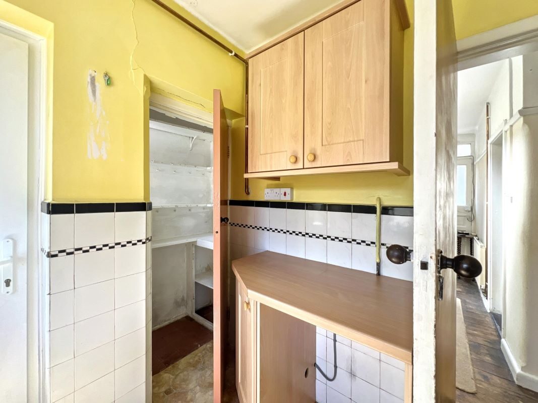 29 Crofton Road, Ipswich, Suffolk, IP4 4QS lot image - 4