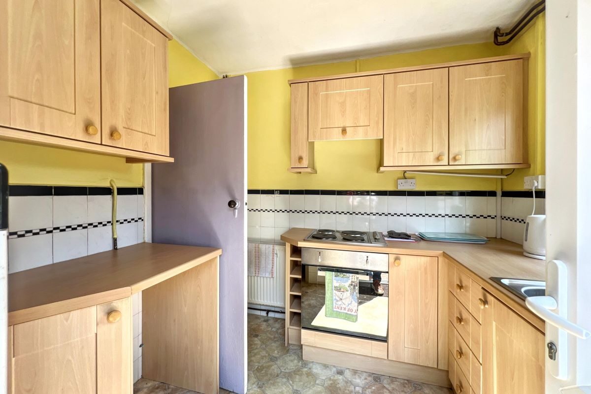 29 Crofton Road, Ipswich, Suffolk, IP4 4QS lot image - 6