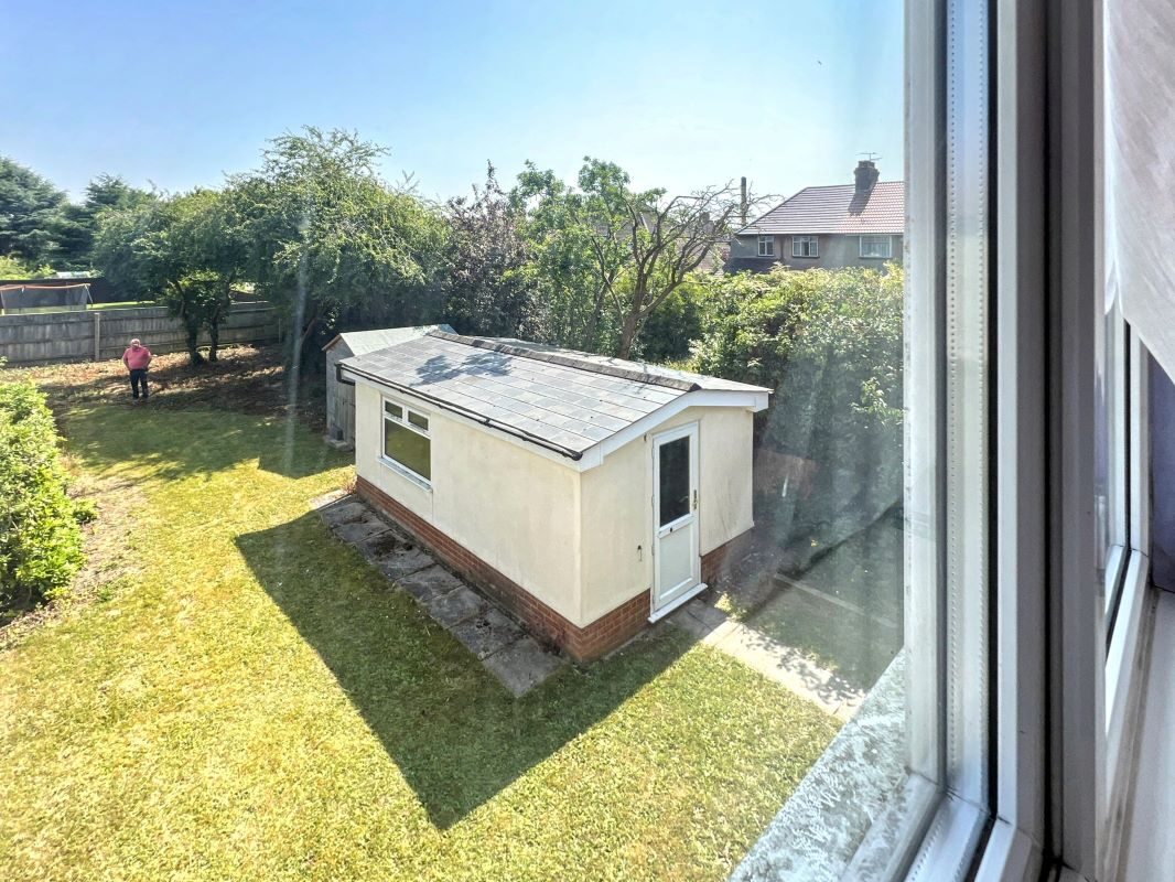 29 Crofton Road, Ipswich, Suffolk, IP4 4QS lot image - 18