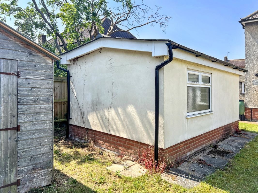 29 Crofton Road, Ipswich, Suffolk, IP4 4QS lot image - 19