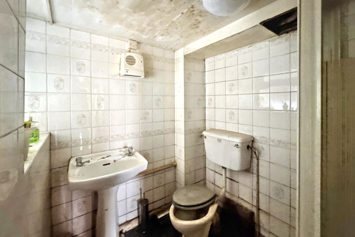 58A London Road, Ipswich, Suffolk, IP1 2HB lot image - 10