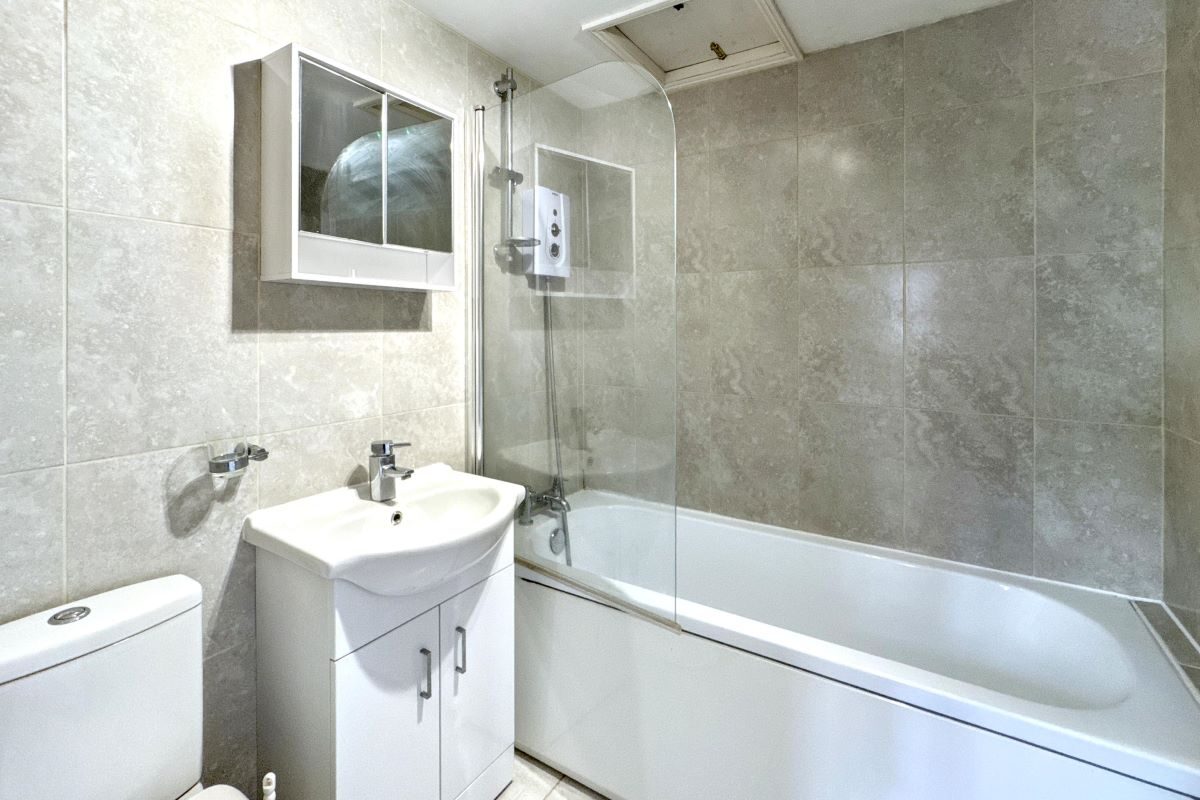 Flat 2, 78 Orford Street, Ipswich, Suffolk, IP1 3PE lot image - 7