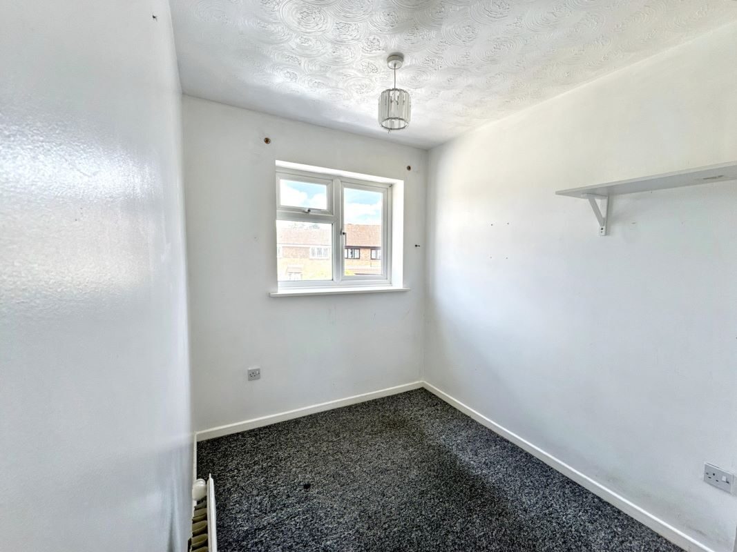 27 Guy Cook Close, Great Cornard, Sudbury, Suffolk, CO10 0JX lot image - 10