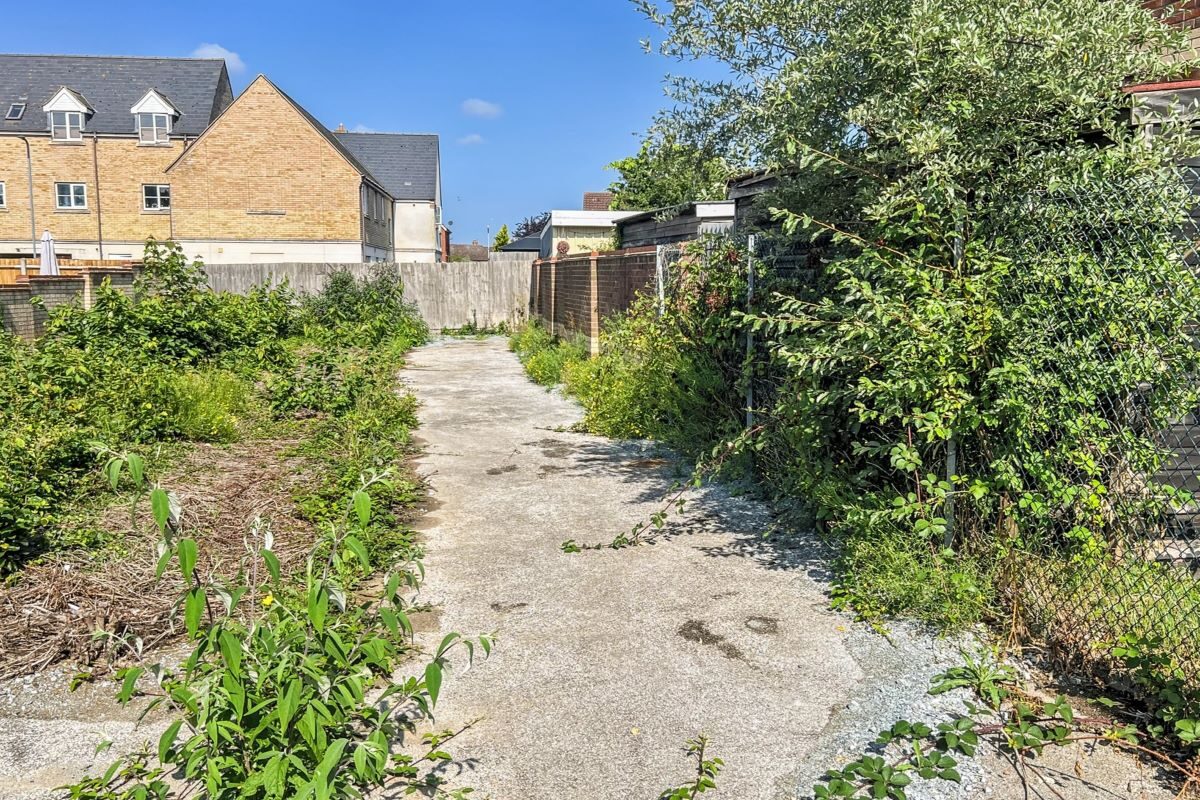 Land adjacent to, 7 Broom Crescent, Ipswich, Suffolk, IP3 0EE lot image - 5