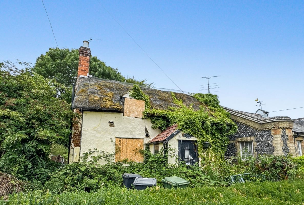 57 North Street, Steeple Bumpstead, Haverhill, Suffolk, CB9 7DP lot image - 1