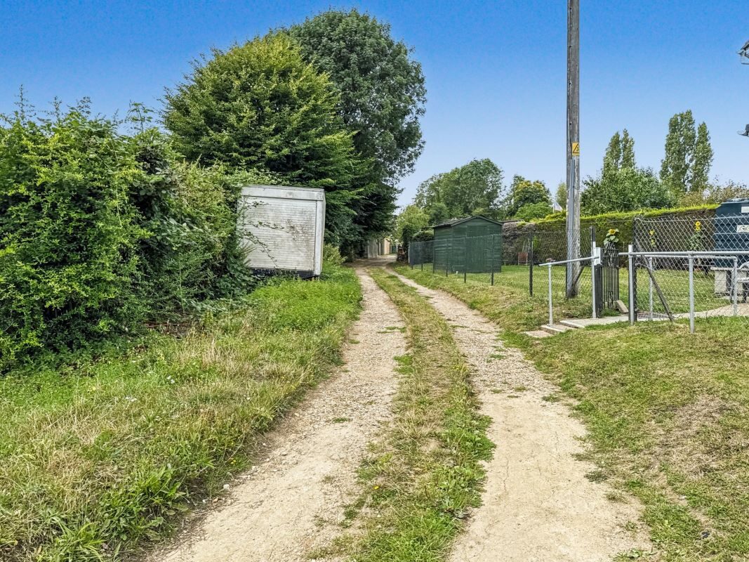 57 North Street, Steeple Bumpstead, Haverhill, Suffolk, CB9 7DP lot image - 10