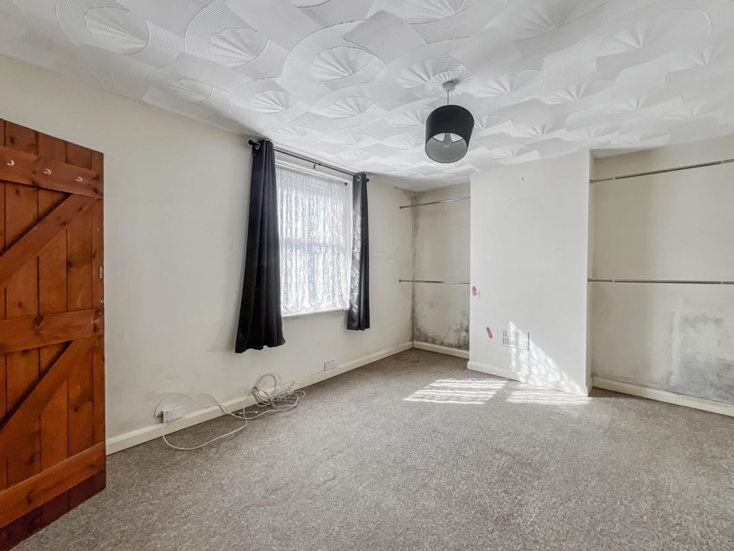 117 Woodbridge Road, Ipswich, Suffolk, IP4 2NJ lot image - 9