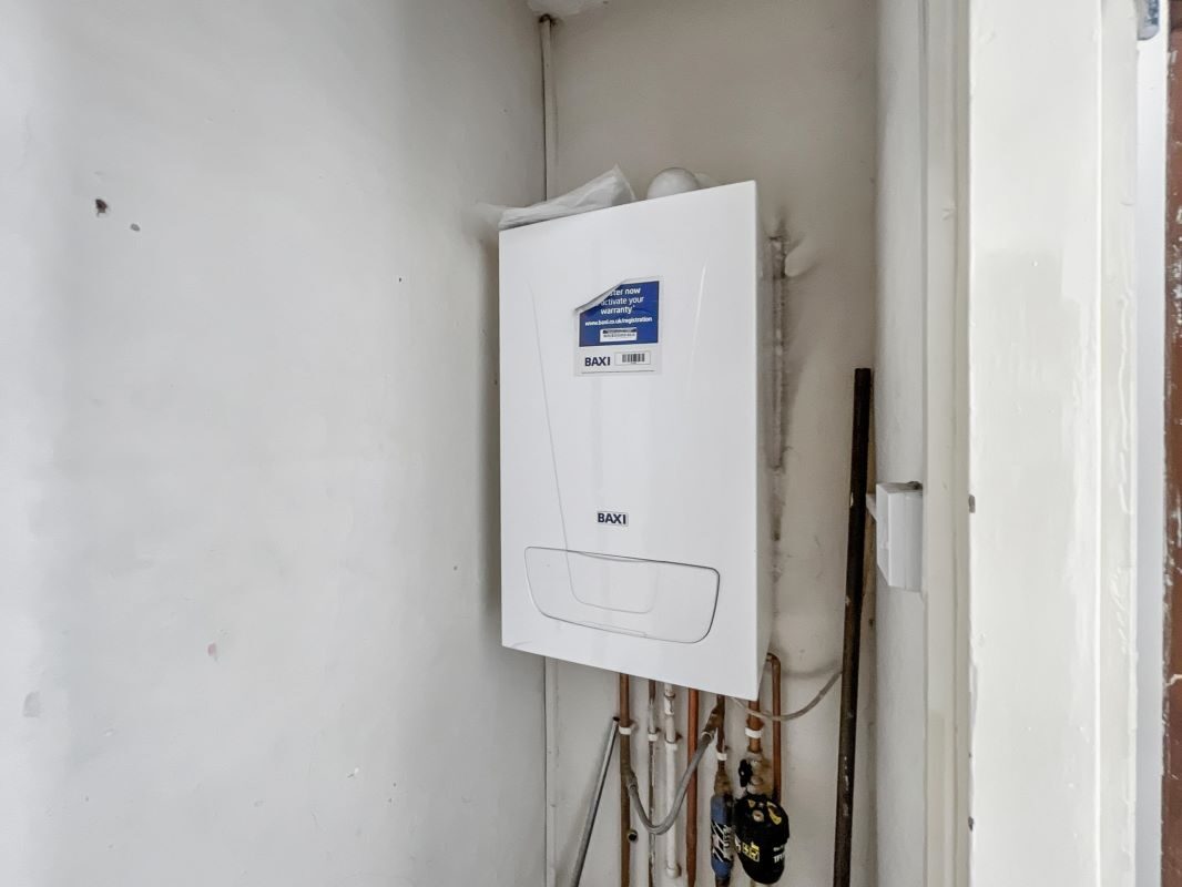 117 Woodbridge Road, Ipswich, Suffolk, IP4 2NJ lot image - 13