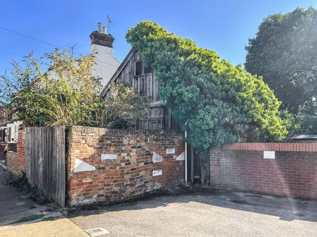 Workshop Adjacent To, 2 Ruskin Road, Ipswich, Suffolk, IP4 1PT lot image - 0