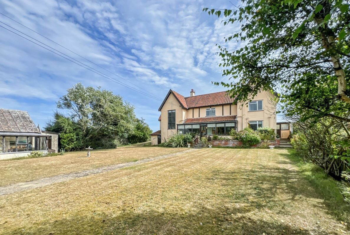 The Chantry, North End Avenue, Thorpeness, Suffolk, IP16 4PD lot image - 0