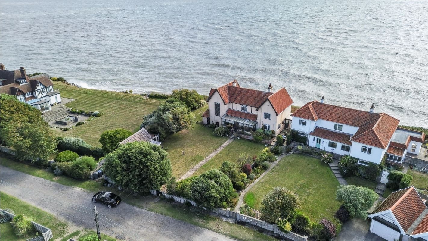 The Chantry, North End Avenue, Thorpeness, Suffolk, IP16 4PD lot image - 1