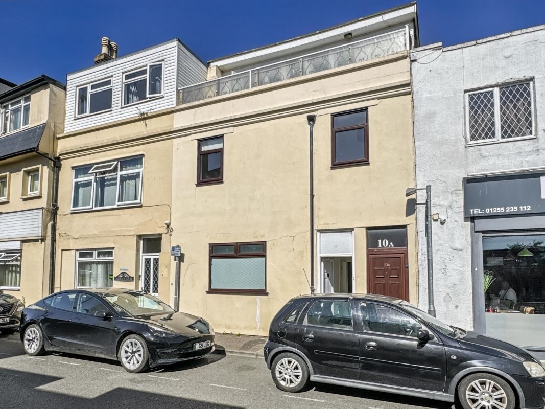 Flat 1, 10 Rosemary Road, Clacton-on-Sea, Essex, CO15 1NX lot image - 12