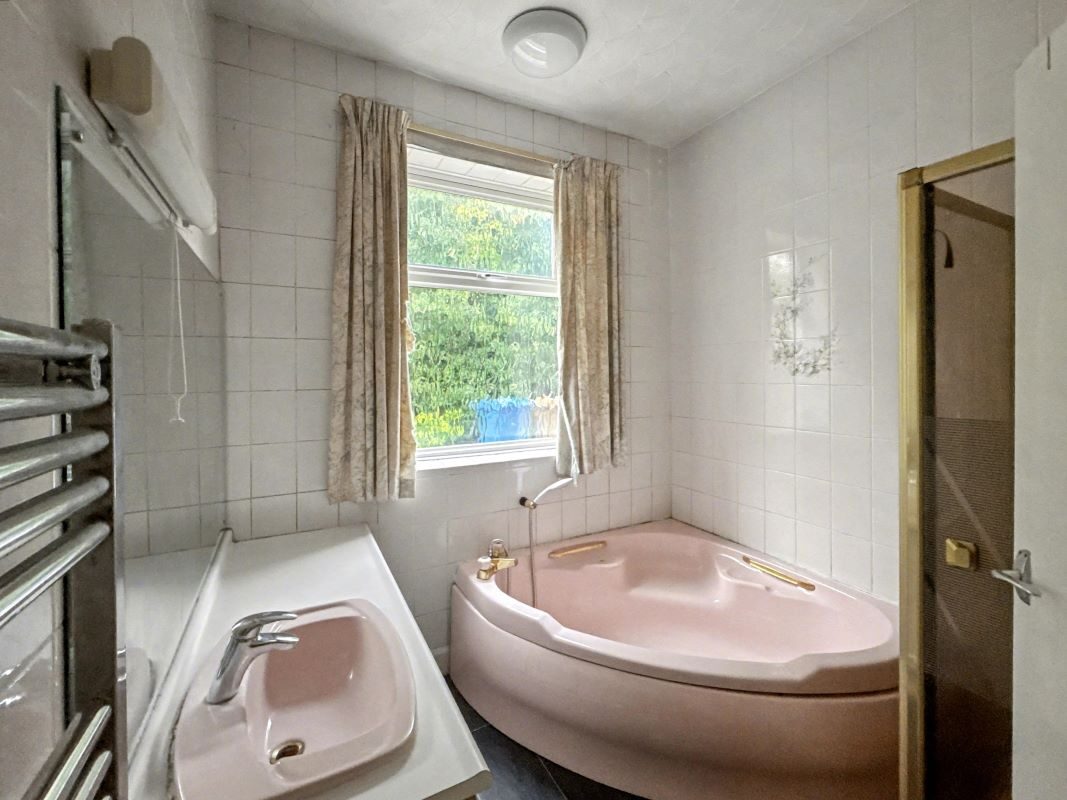 78, 80, 84-86 & 88 Foxhall Road, Ipswich, Suffolk, IP3 8HN lot image - 30