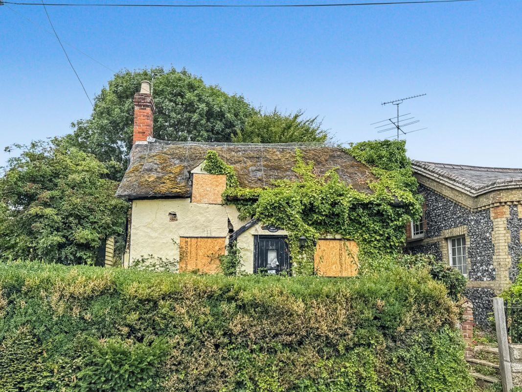 57 North Street, Steeple Bumpstead, Haverhill, Suffolk, CB9 7DP lot image - 1