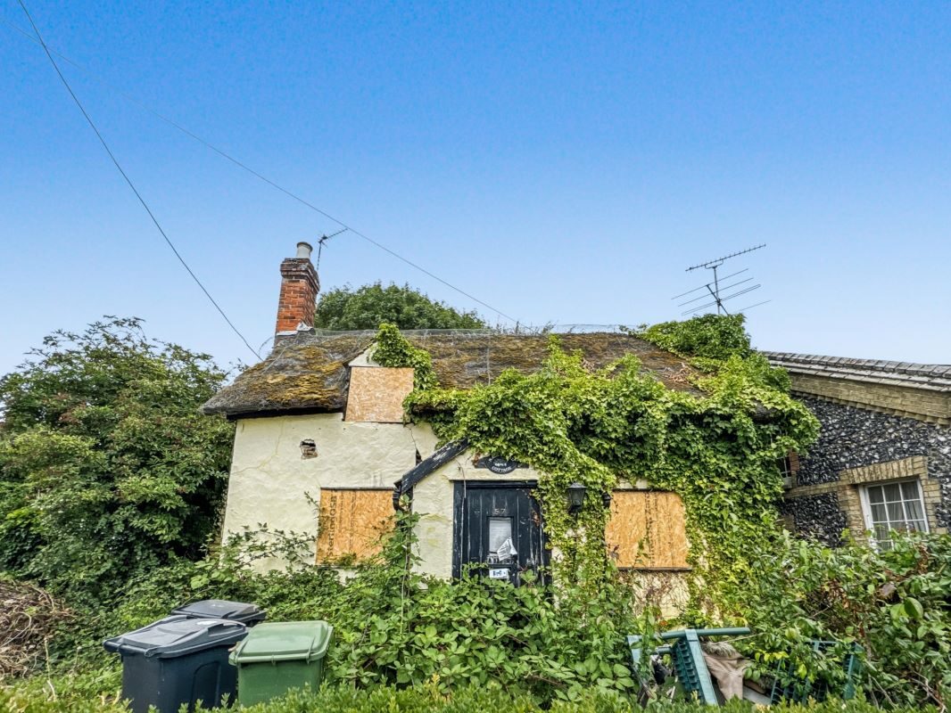 57 North Street, Steeple Bumpstead, Haverhill, Suffolk, CB9 7DP lot image - 12