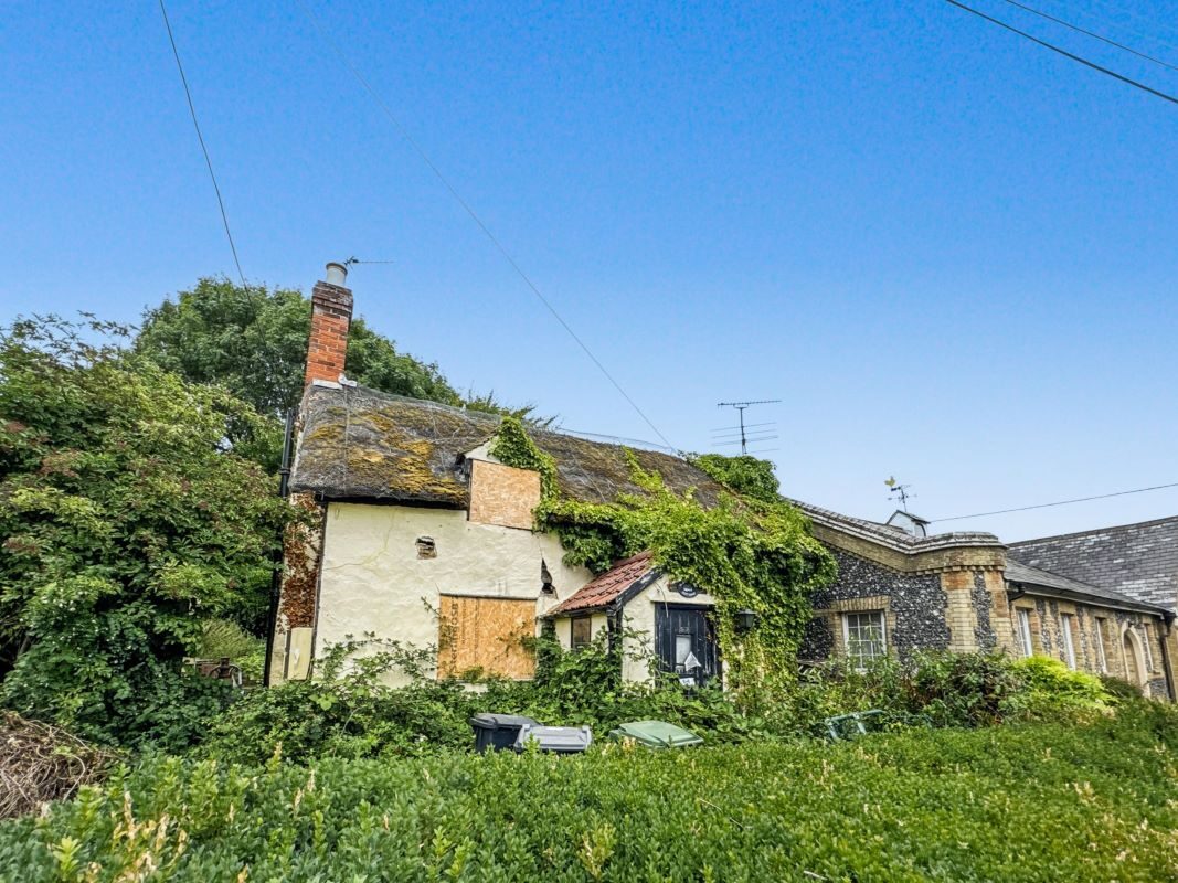 57 North Street, Steeple Bumpstead, Haverhill, Suffolk, CB9 7DP lot image - 13