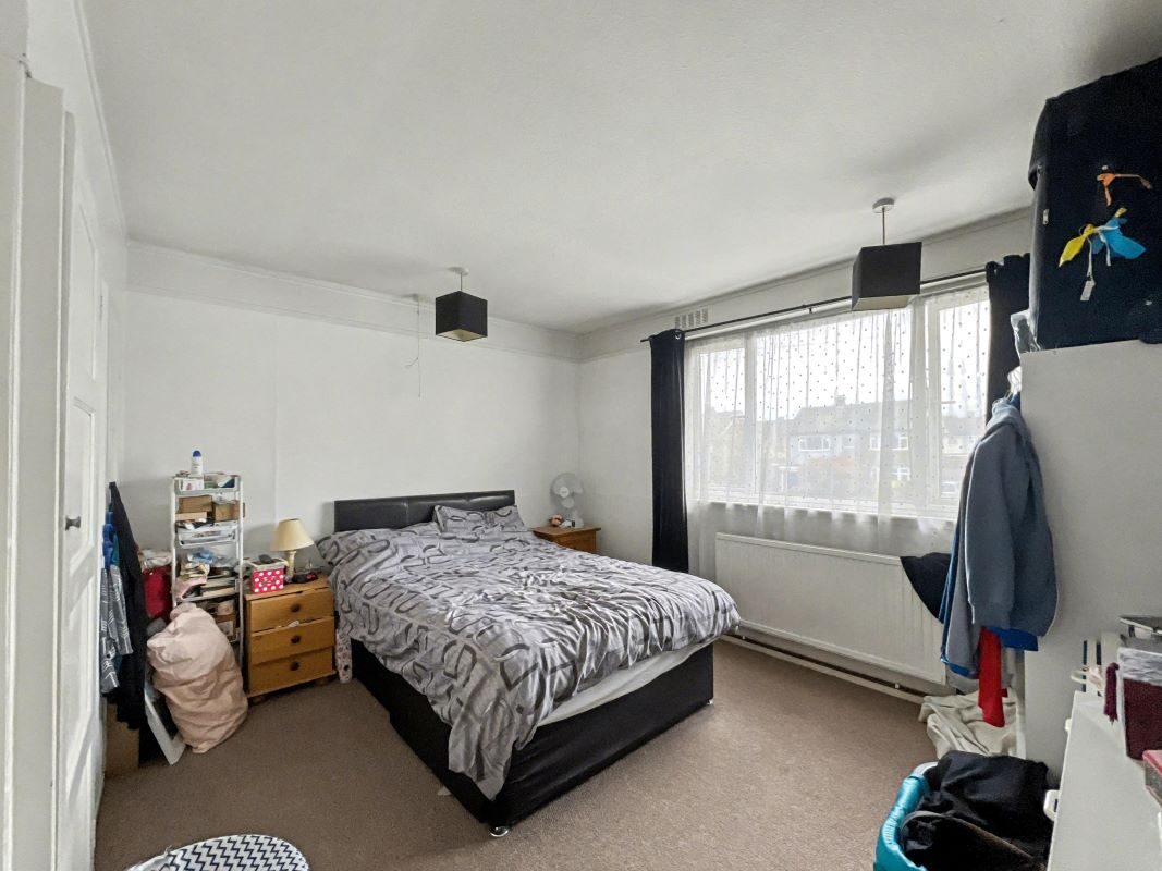 486 Bramford Lane, Ipswich, Suffolk, IP1 5JY lot image - 5