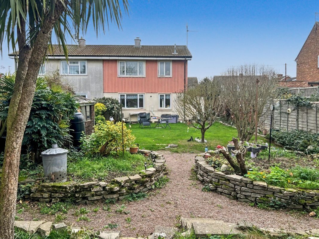 486 Bramford Lane, Ipswich, Suffolk, IP1 5JY lot image - 10