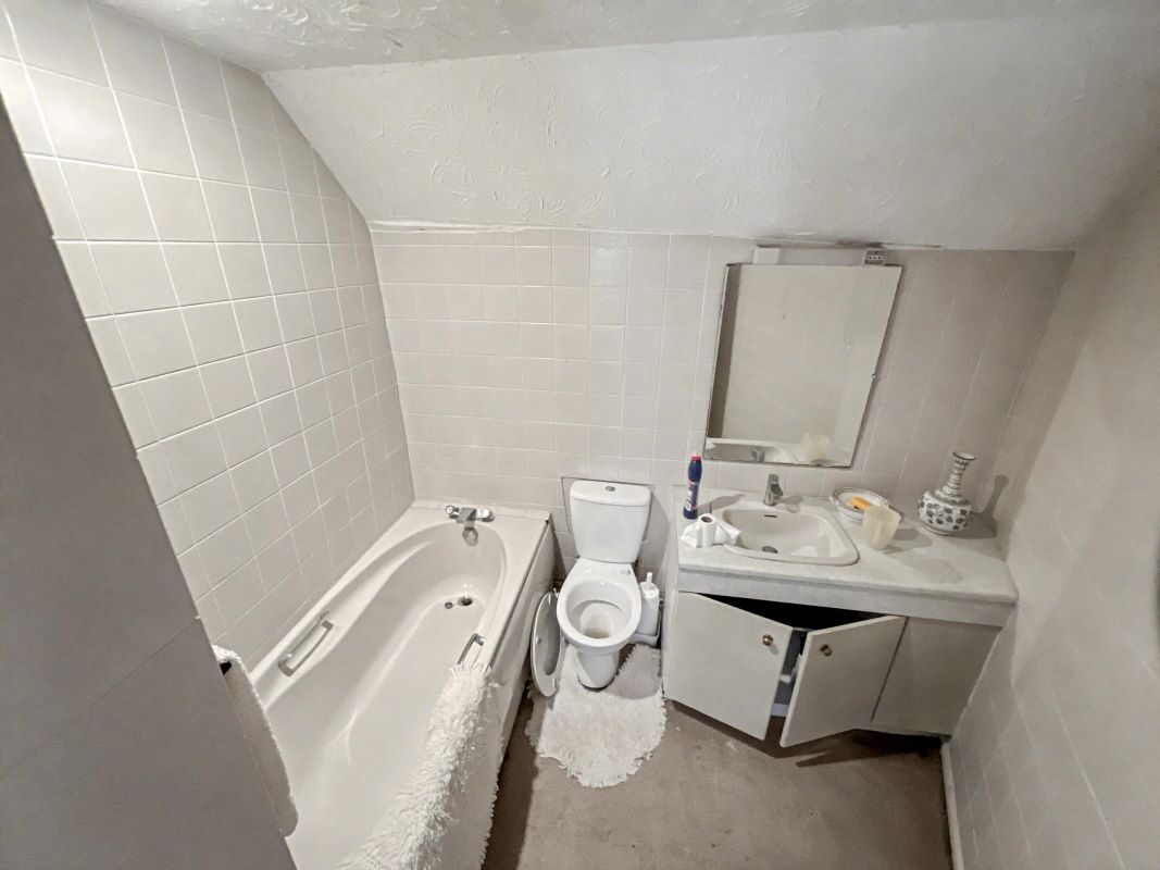 48-50 High Street, Needham Market, Ipswich, Suffolk, IP6 8AP lot image - 8