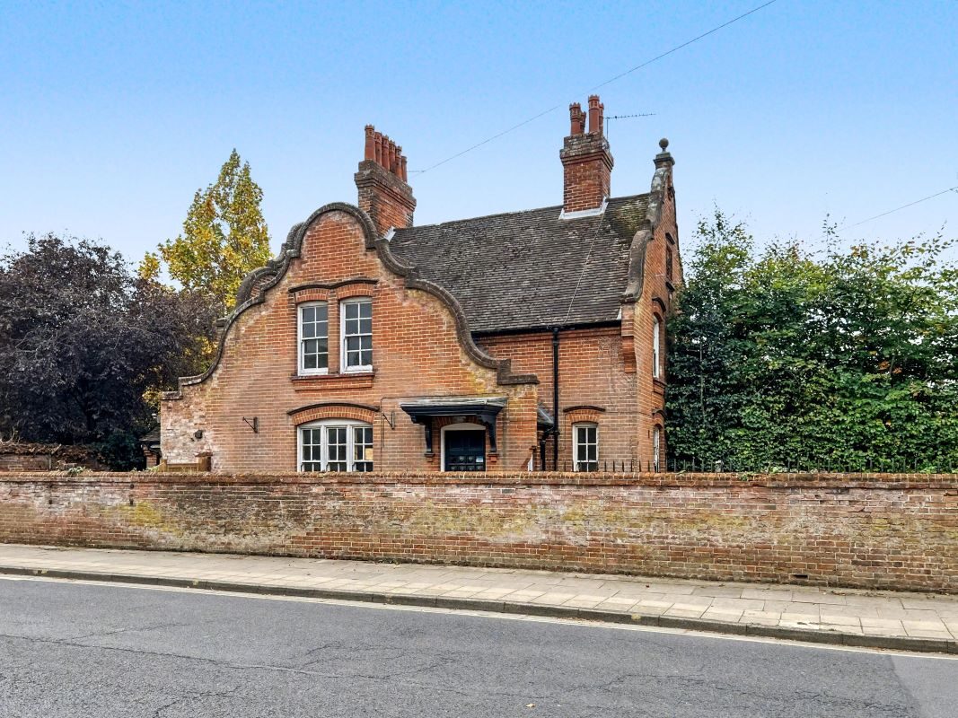 16 & 16A Park Road, Ipswich, Suffolk, IP1 3ST lot image - 3