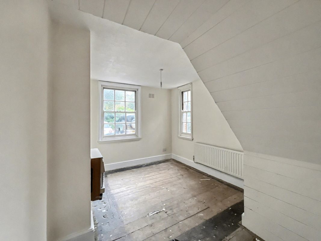 16 & 16A Park Road, Ipswich, Suffolk, IP1 3ST lot image - 13