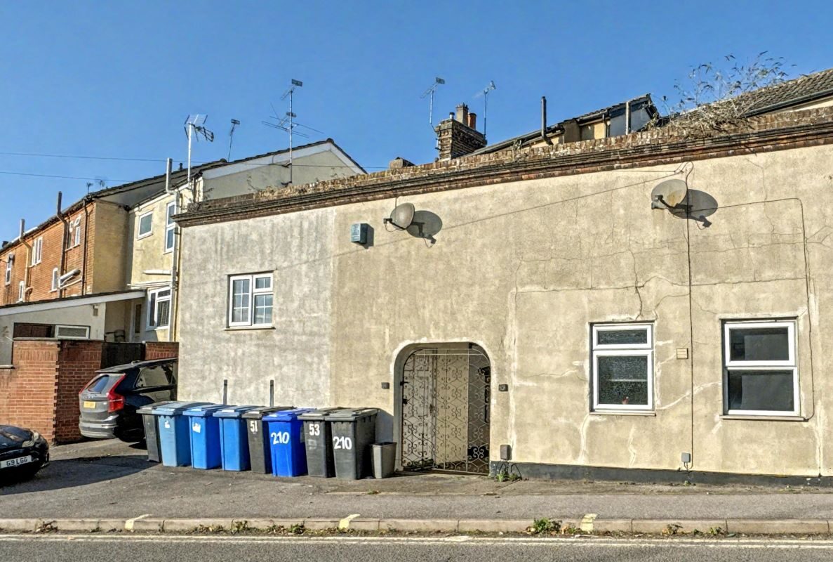 51 Warwick Road, Ipswich, Suffolk, IP4 2QH lot image - 0
