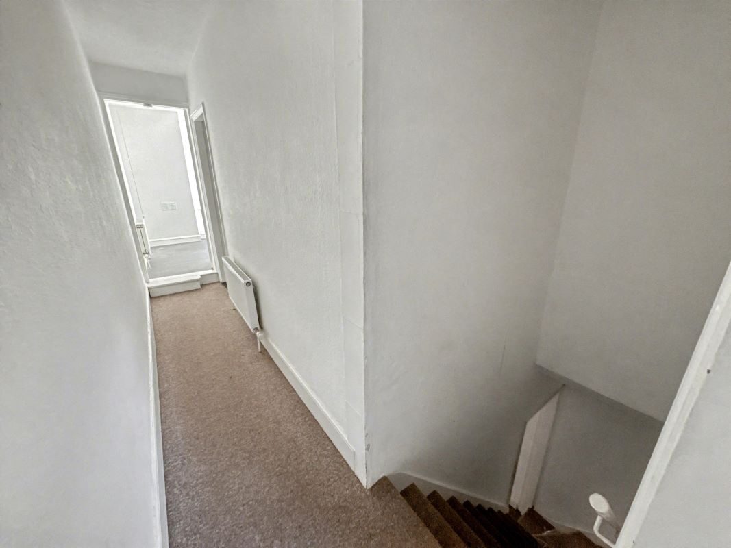 52 Austin Street, Ipswich, Suffolk, IP2 8DF lot image - 10