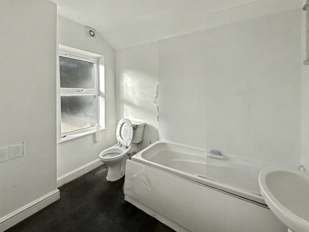 52 Austin Street, Ipswich, Suffolk, IP2 8DF lot image - 12