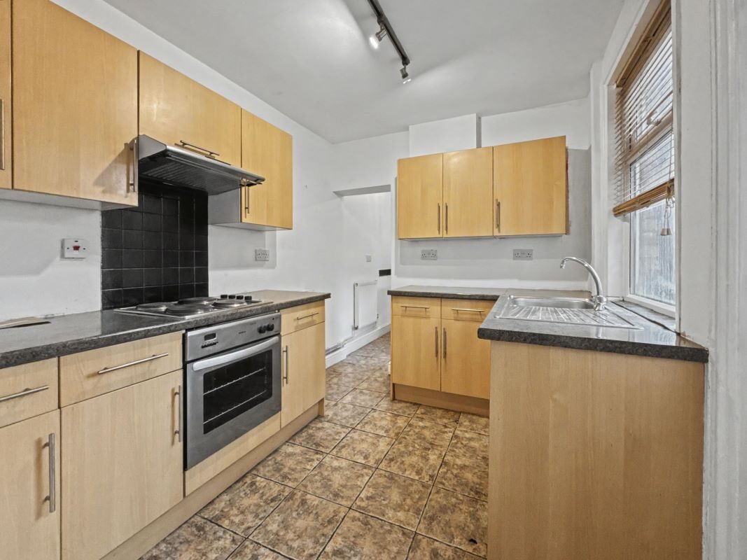 15 Cullingham Road, Ipswich, Suffolk, IP1 2EG lot image - 5