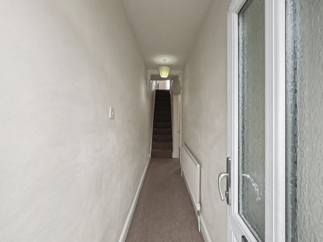 15 Cullingham Road, Ipswich, Suffolk, IP1 2EG lot image - 6